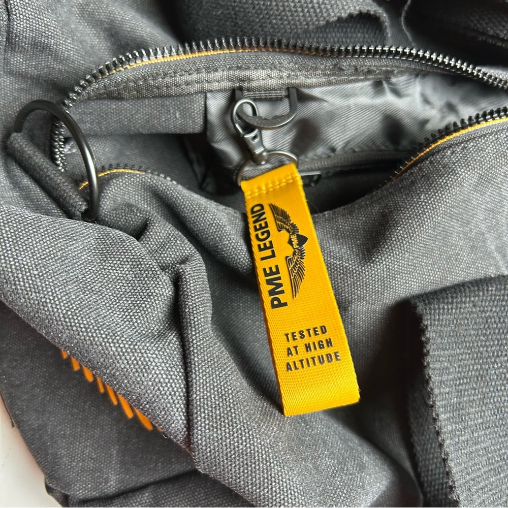 PME Legend Men's distressed Black Duffel Bag - Classic Travel Weekender - Picture 6 of 14